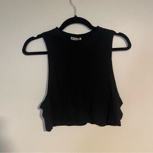 CROPPED ATHLETIC TANK